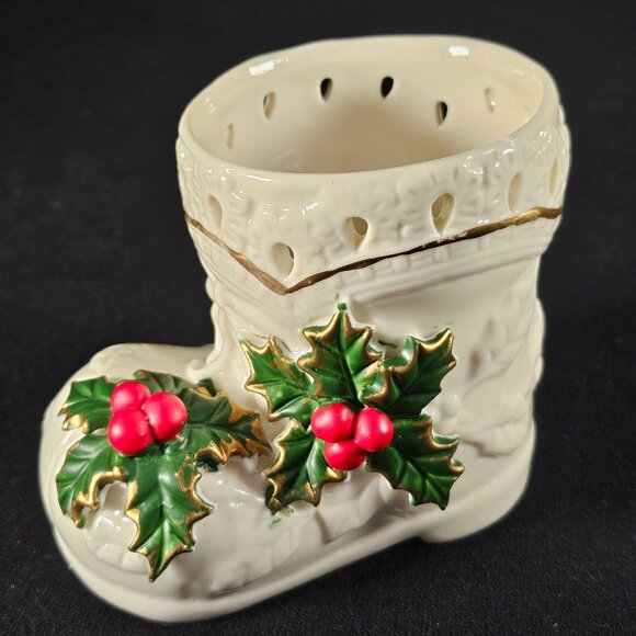 Rare: International Bazaar Porcelain Collectibles Holly. Mini White Santa Boot - Picture 1 of 10